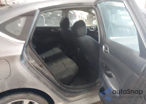 2019 Nissan Sentra Sr z USA, uszkodzony, nr VIN 3N1AB7AP6KY319661